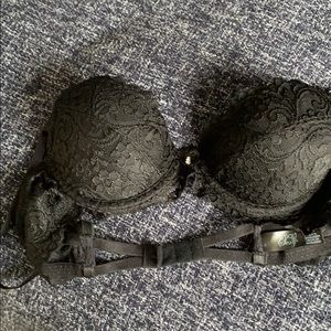 Pretty black bra